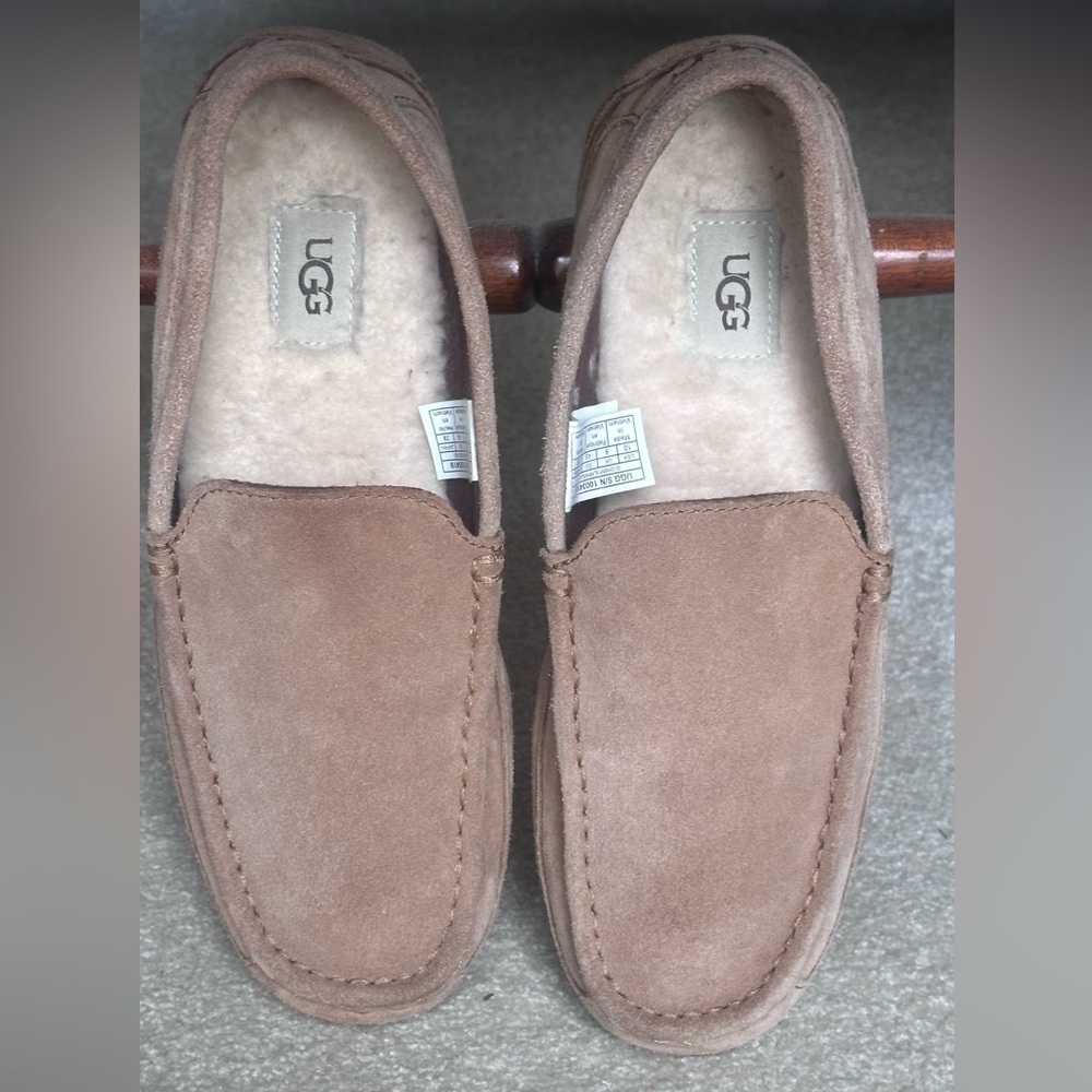 UGG Ascot Suede Military Sand Moccasins Slippers 10
